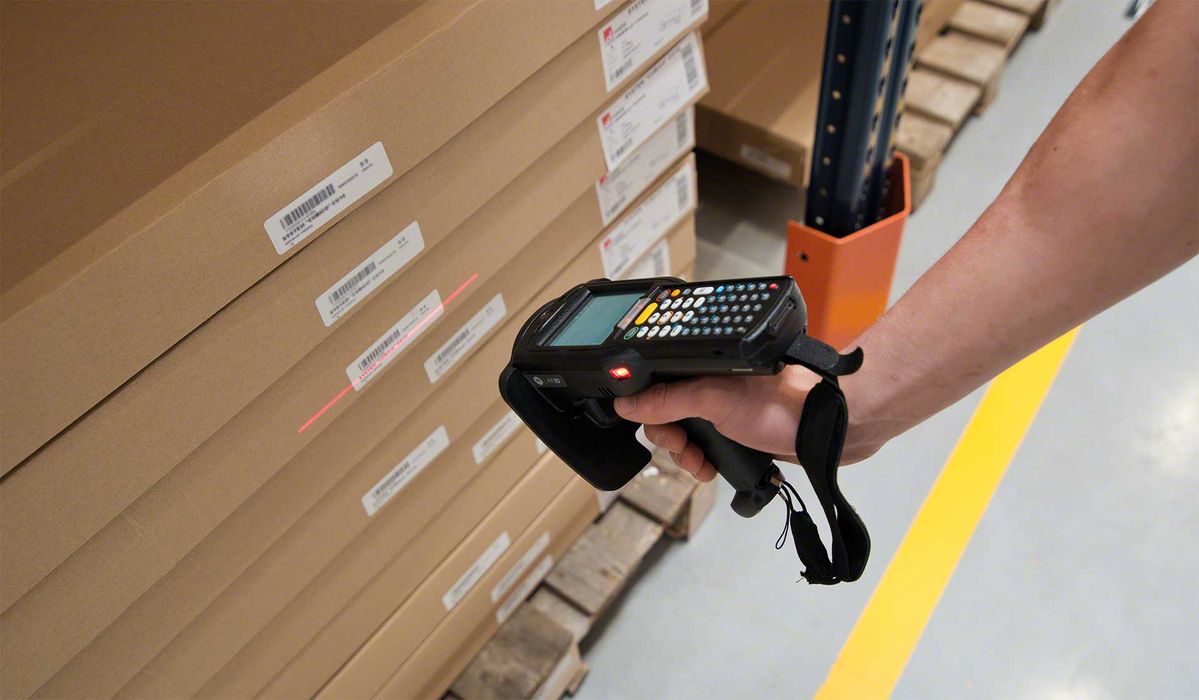 Terminal portátil handheld para captura de datos en logística empresarial